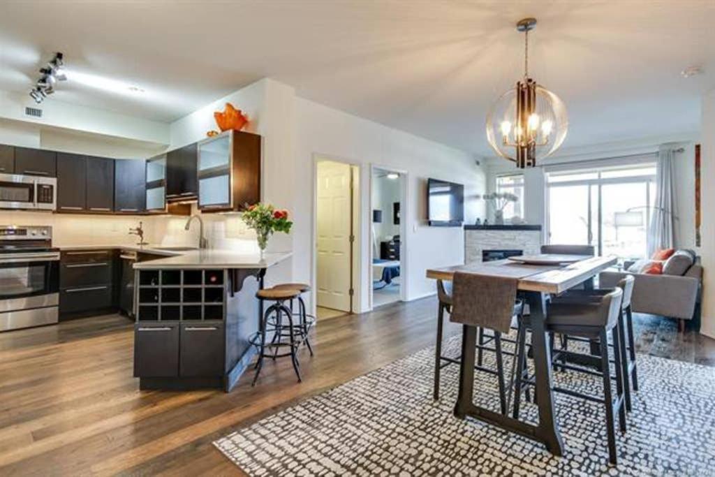 Tranquil Waterfront Condo Kelowna Exterior photo
